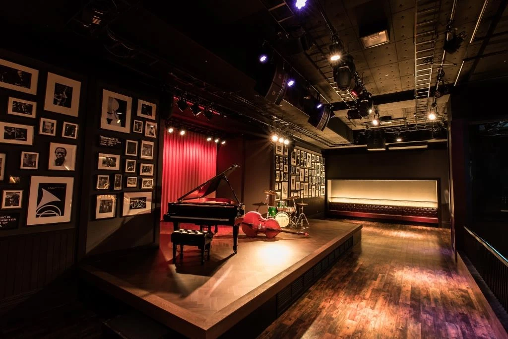 キャトルセゾン浜松:THE THEATER　ザ・シアター