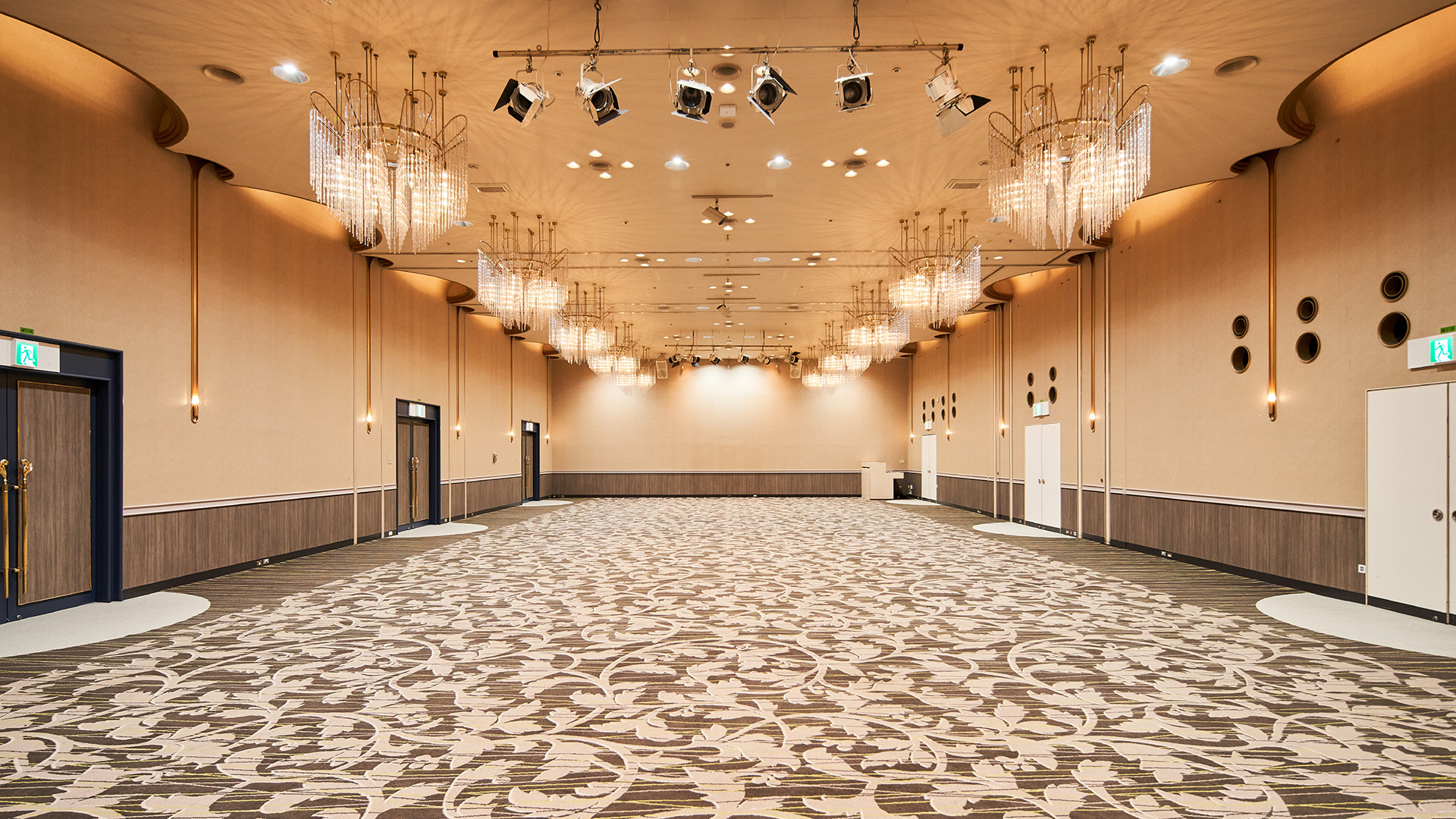 Hotel 津 Center Palace