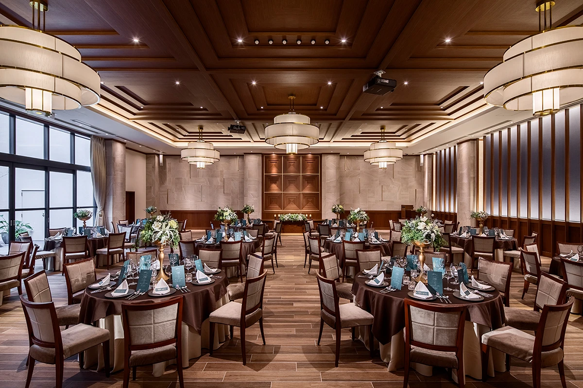 LAZOR GARDEN NAGOYA:大会場 / グラシエント