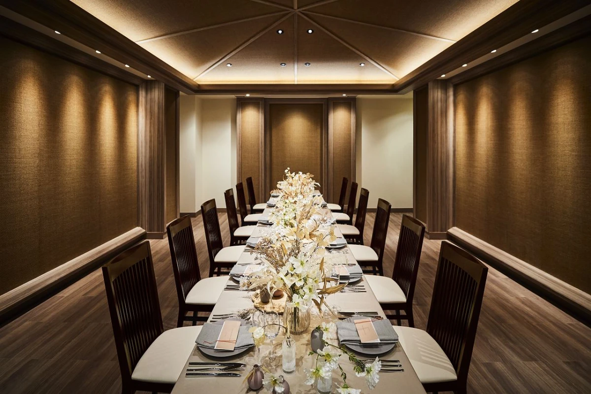 ザ・リバーサイドテラス広島ツリーズスクエア:Aimer  エメ