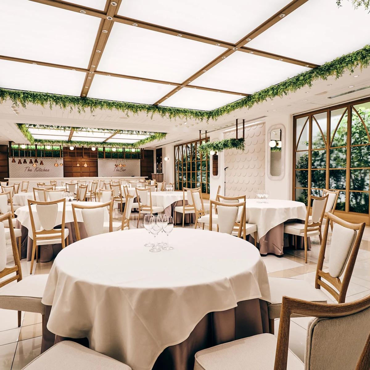 7階ヨーロピアンクリスタル