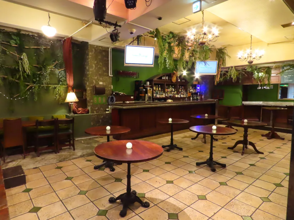 Green Lounge
