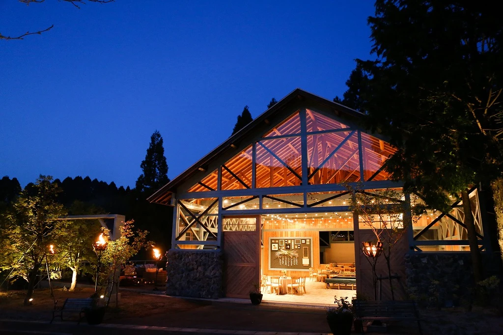 プリムローズガーデン森と水の教会:Glamping（グランピングテラス）