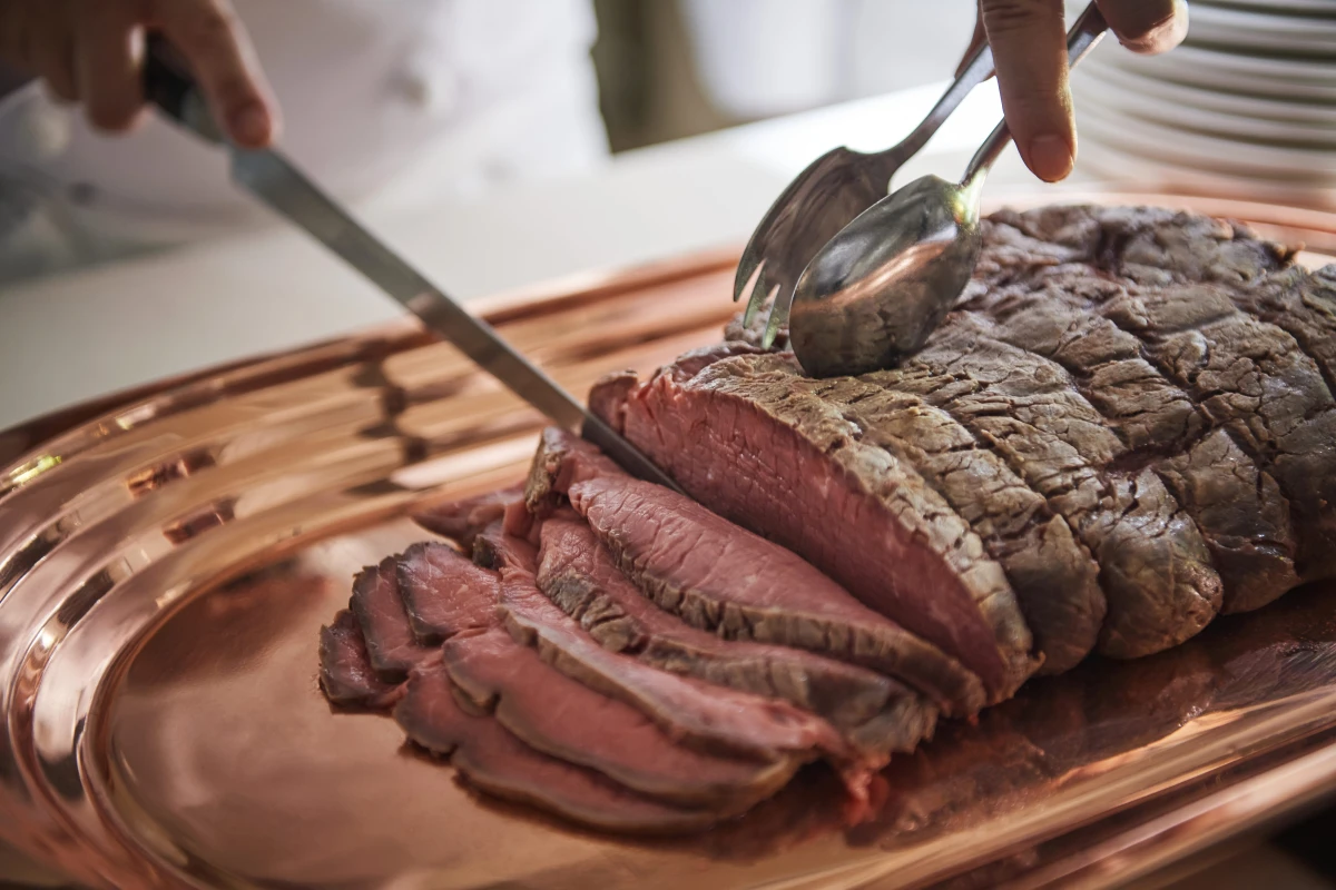 南青山サンタキアラ教会