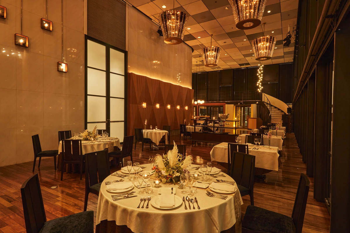 ミッテ:メインダイニング