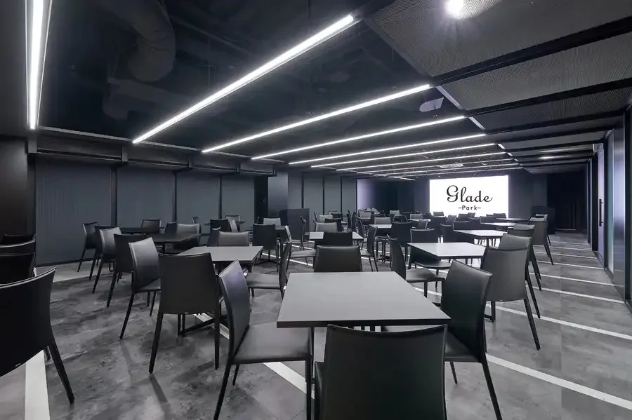 グレイドパーク 新橋駅前8F（銀座口）