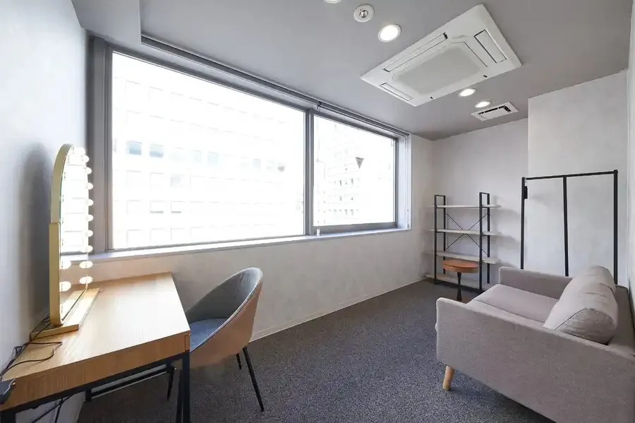 TIME SHARING 新橋駅前4F（銀座口）