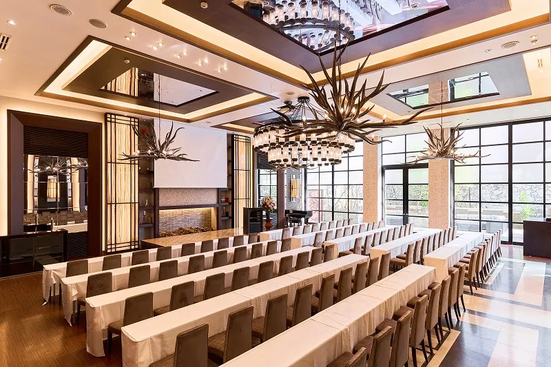 ストーンヒルズ