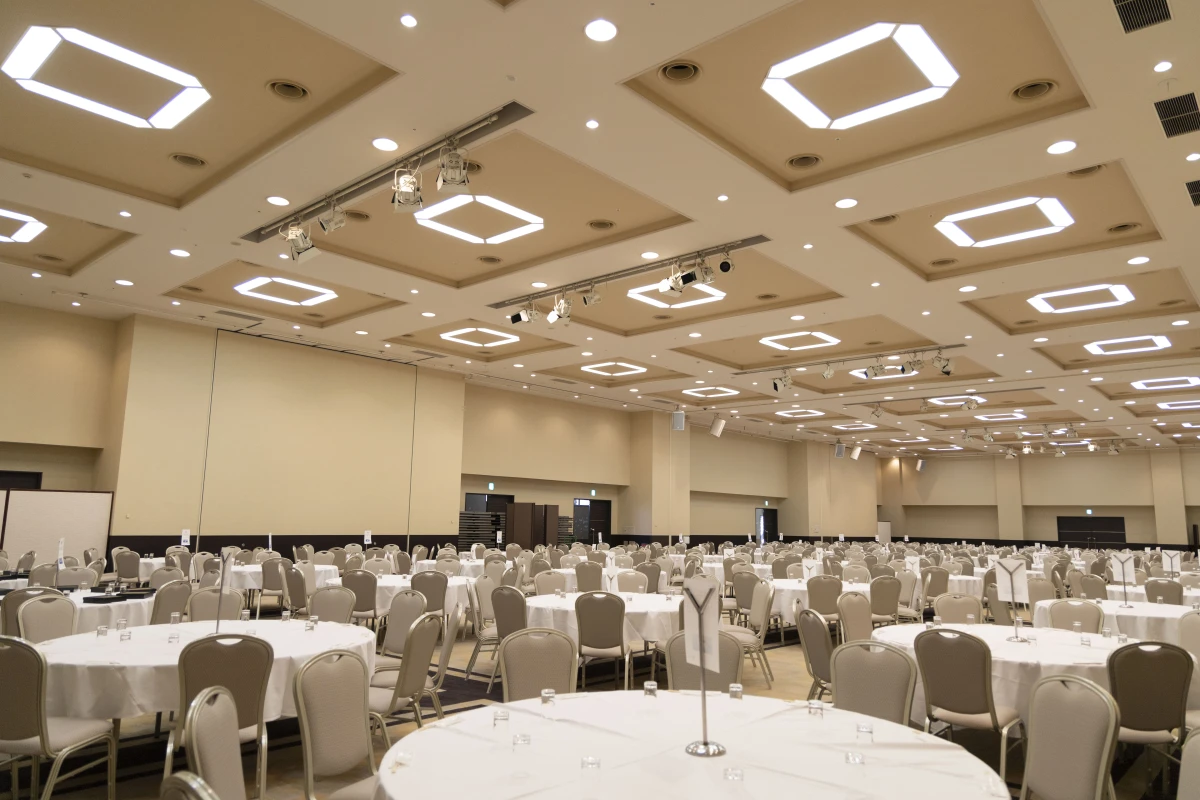 ダイヤモンド　（全室＋ホワイエ）