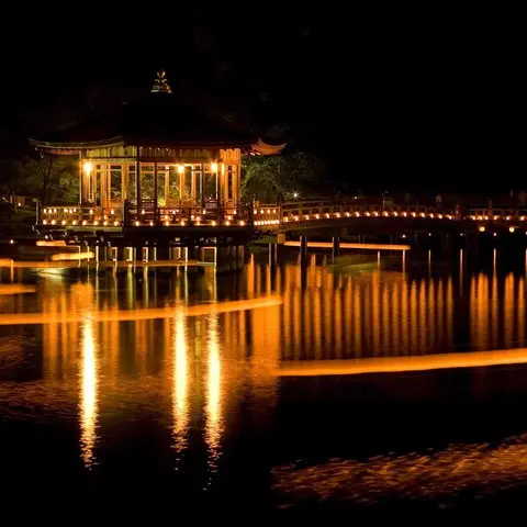 The KIKUSUIRO narapark(菊水楼)