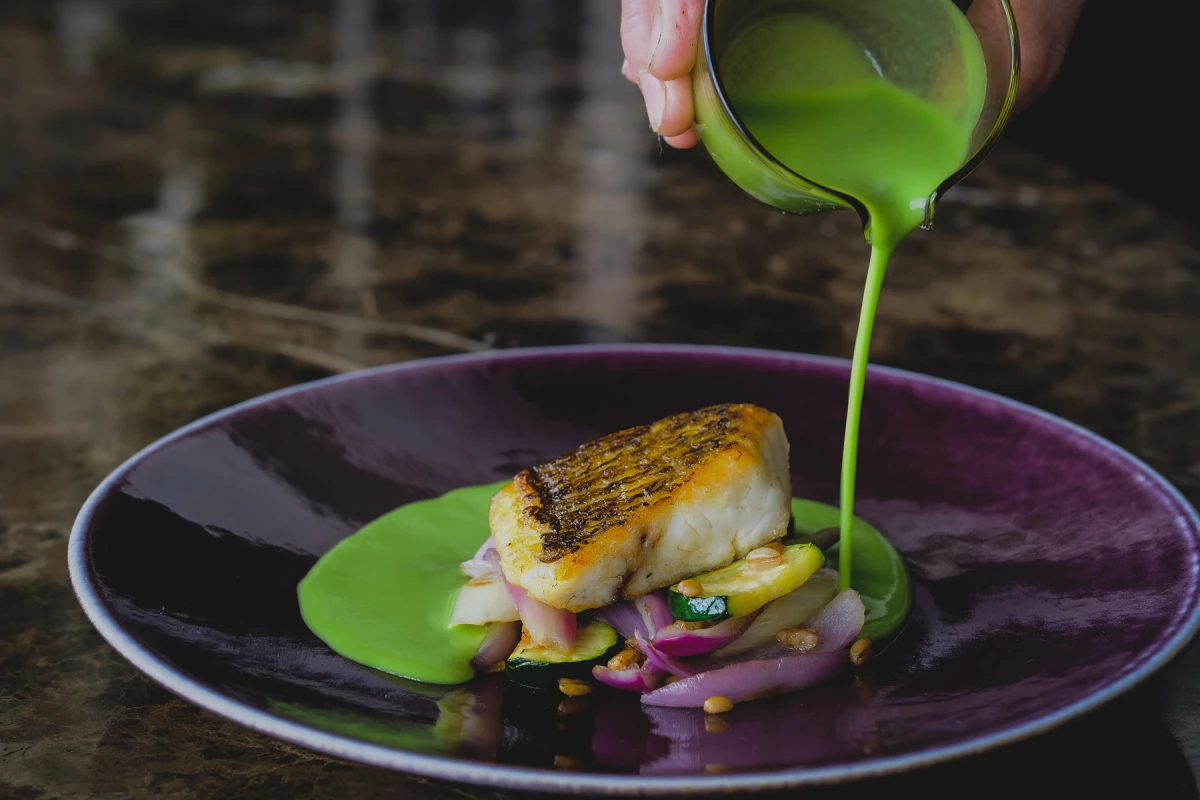 ローズガーデン/ロイヤルグレース大聖堂