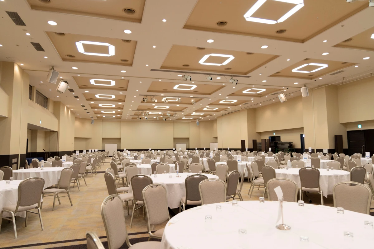 ダイヤモンド　（全室＋ホワイエ）