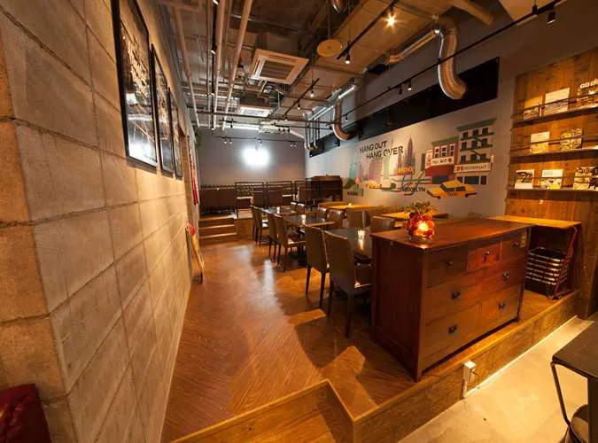HangOut HangOver 西武新宿Brick St.店