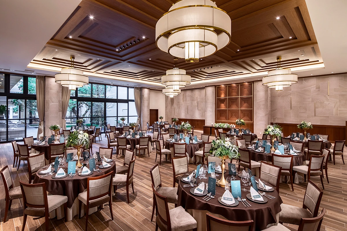 LAZOR GARDEN NAGOYA:大会場 / グラシエント