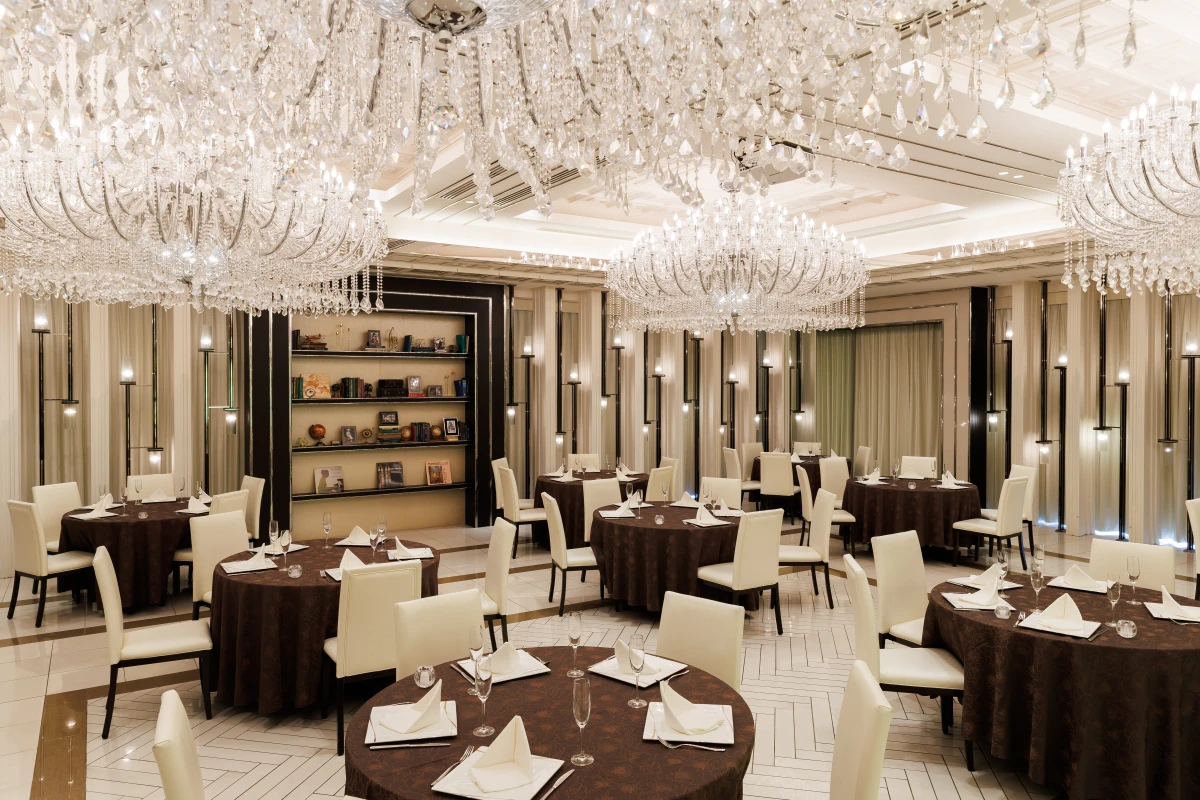 シャルマンシーナ TOKYO:2Fブルーノクリスタル