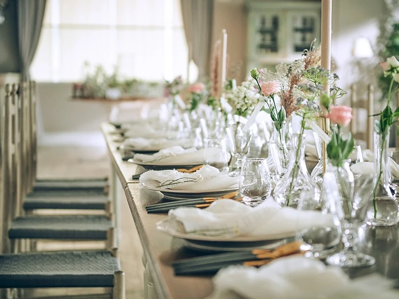 チャペル・ド・コフレ:パーティ会場「アフターリビング」