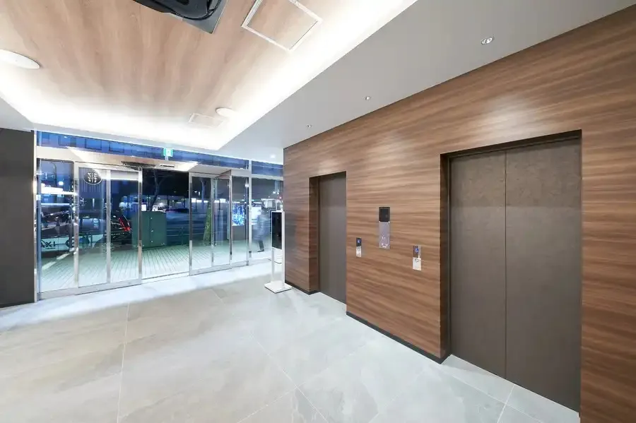 グレイドパーク 新橋駅前8F（銀座口）