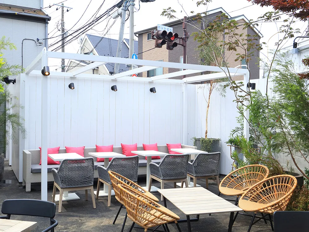 UPMARKET PIZZA&CAFE