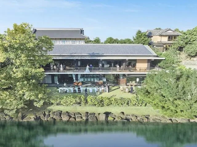 The KIKUSUIRO narapark(菊水楼)