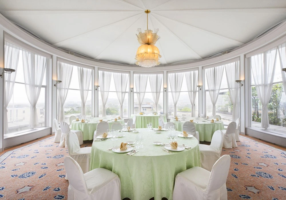 サーキュラールーム